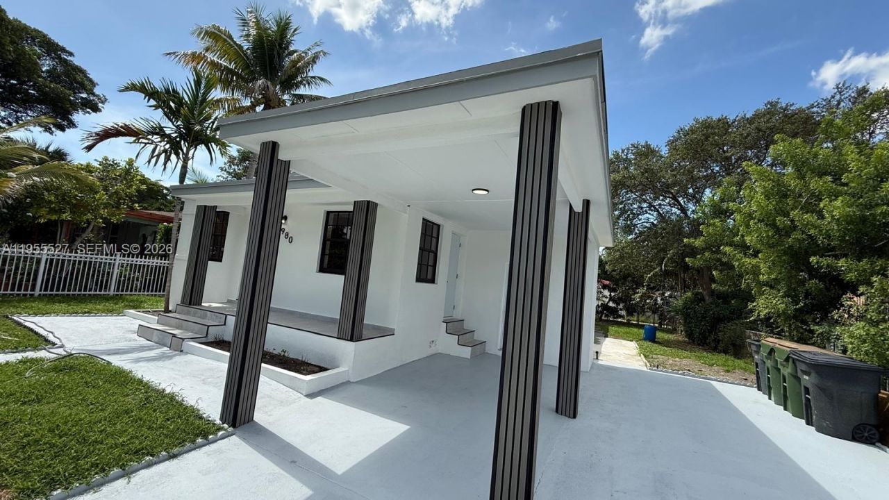 980 NE 146th St , North Miami, FL 33161 Photo