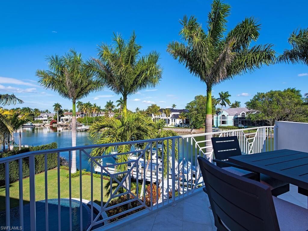 3243 Gin Ln, Naples, FL 34102 Photo