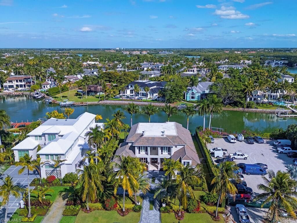 3243 Gin Ln, Naples, FL 34102 Photo