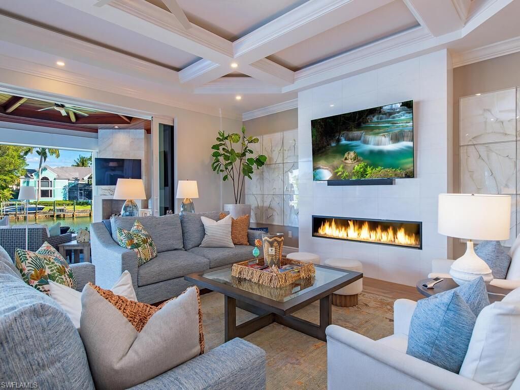 3243 Gin Ln, Naples, FL 34102 Photo