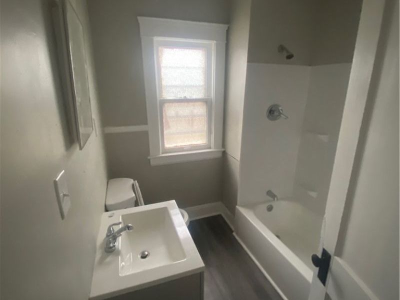 12514 Locke Avenue, Cleveland, OH 44108 Photo 11