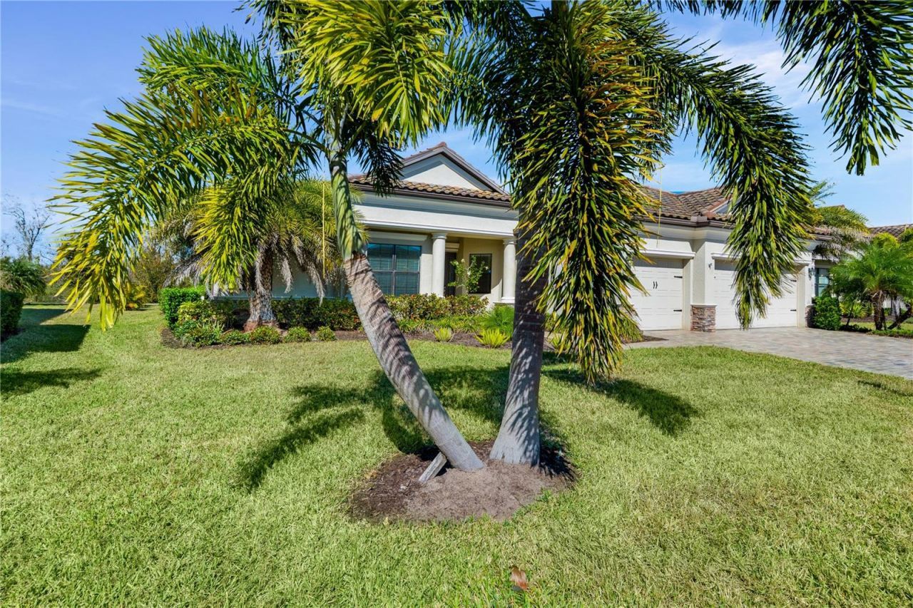 17045 Polo Trl, Lakewood Ranch, FL 34211 Photo