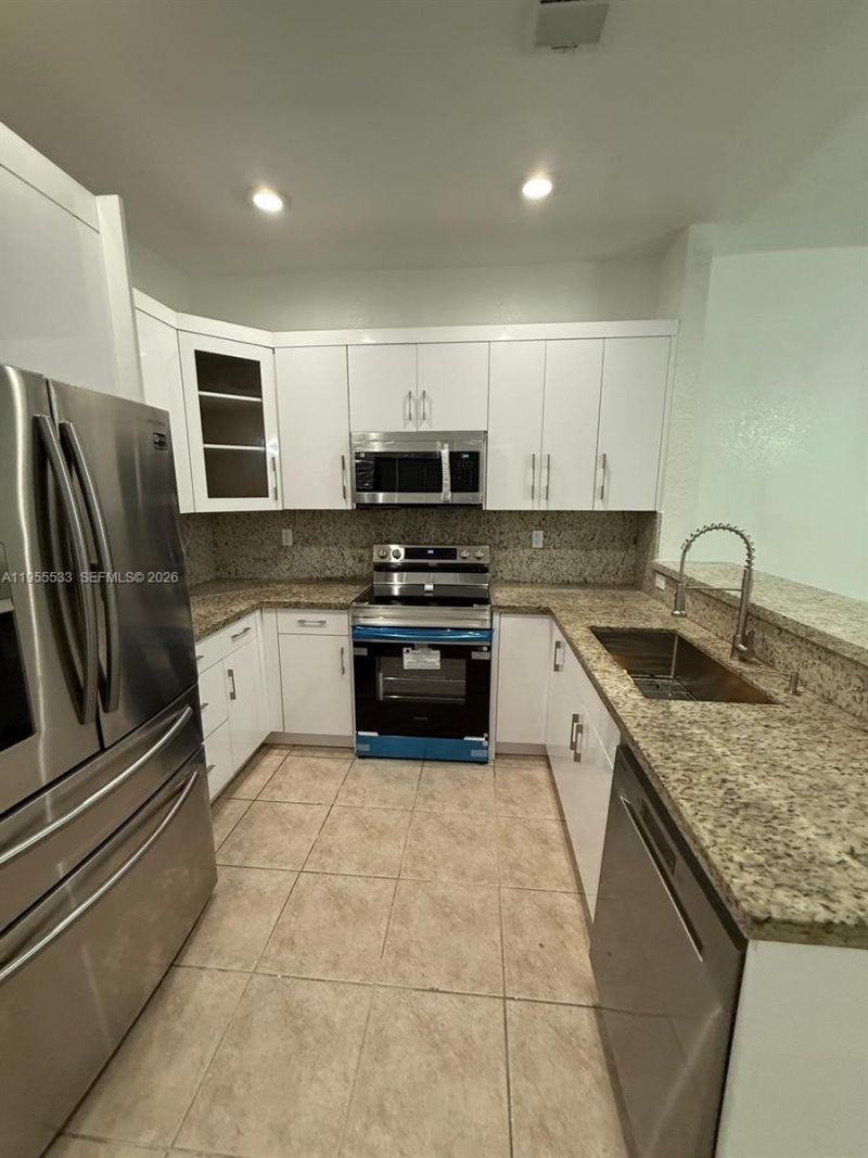 21209 NW 14th Pl, Unit 7-20, Miami Gardens, FL 33169 Photo