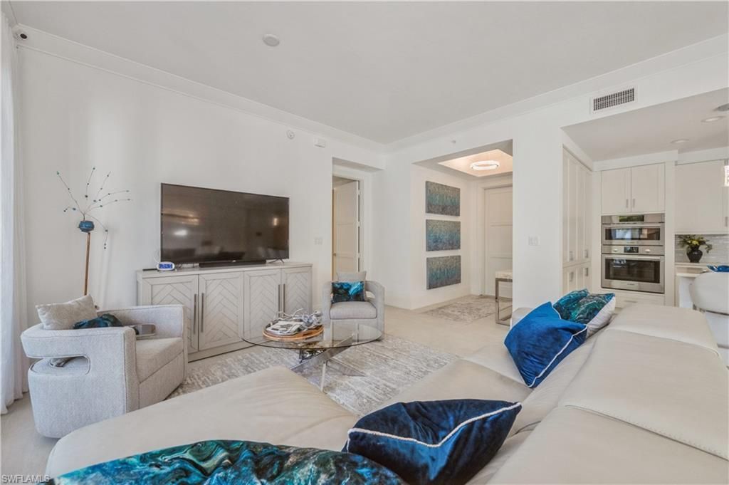 1135 3rd Ave S, Unit 304, Naples, FL 34102 Photo