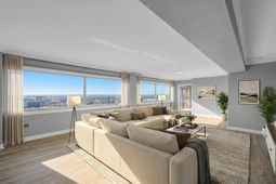 1520 Senate Street  photo 4