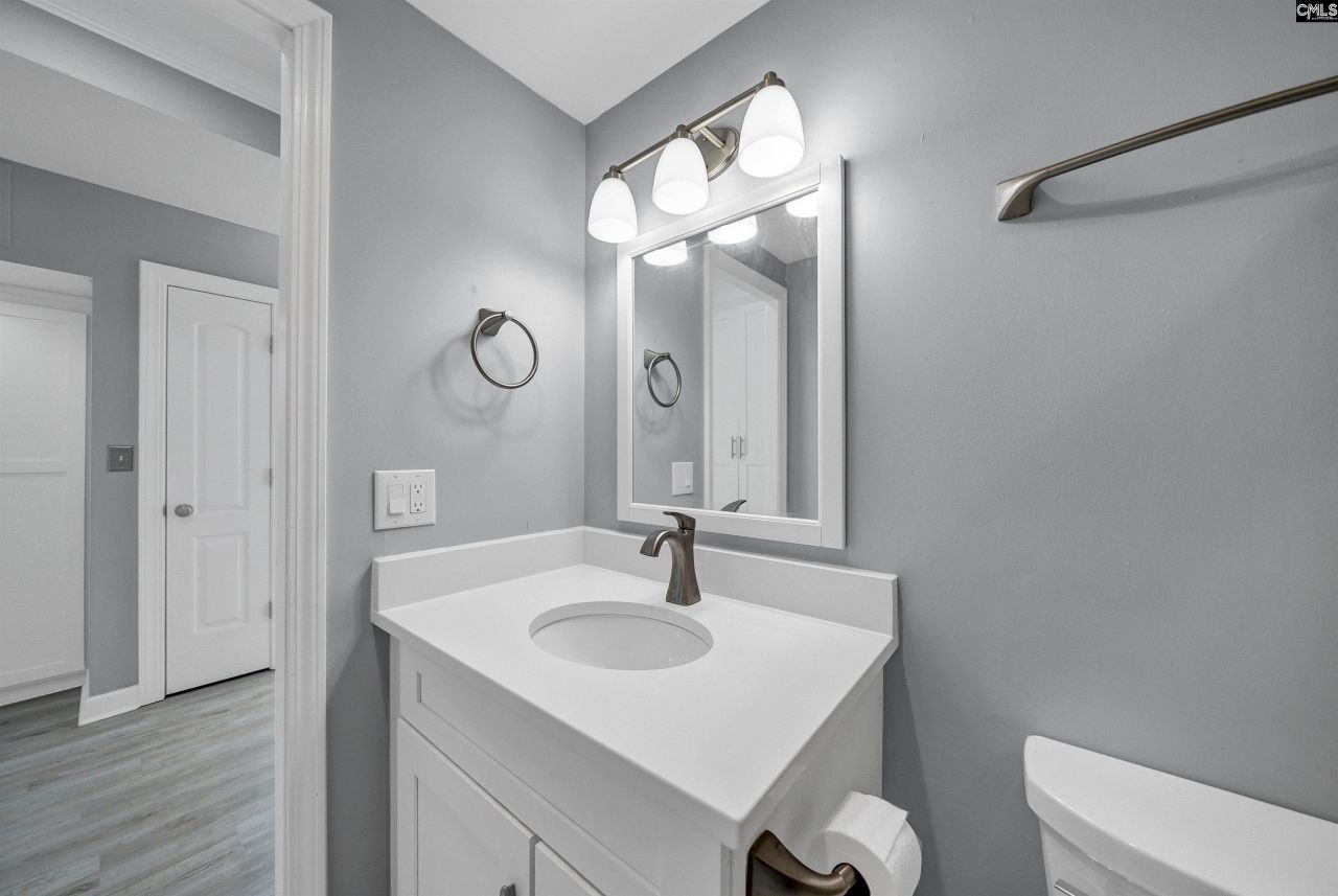 1520 Senate Street  Photo 23