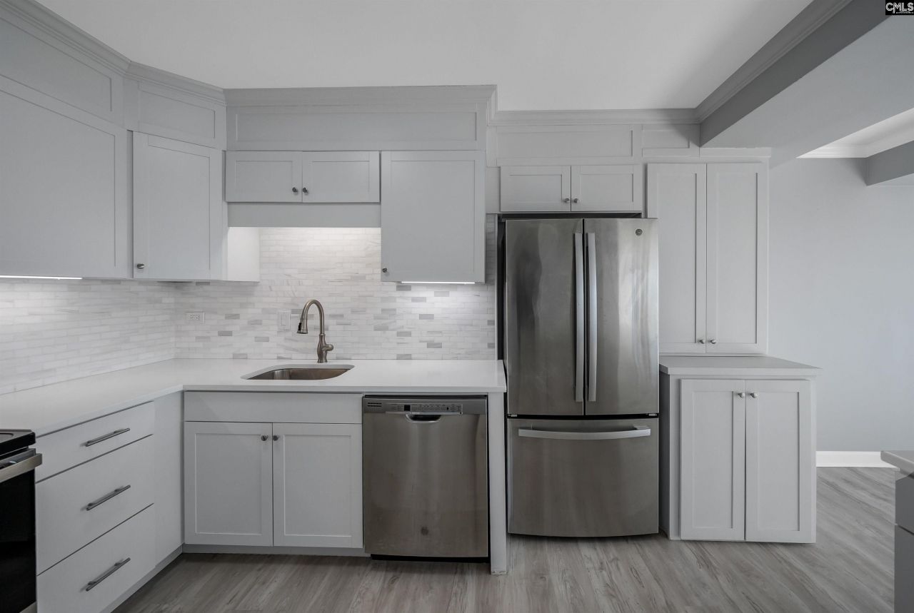 1520 Senate Street  Photo 8