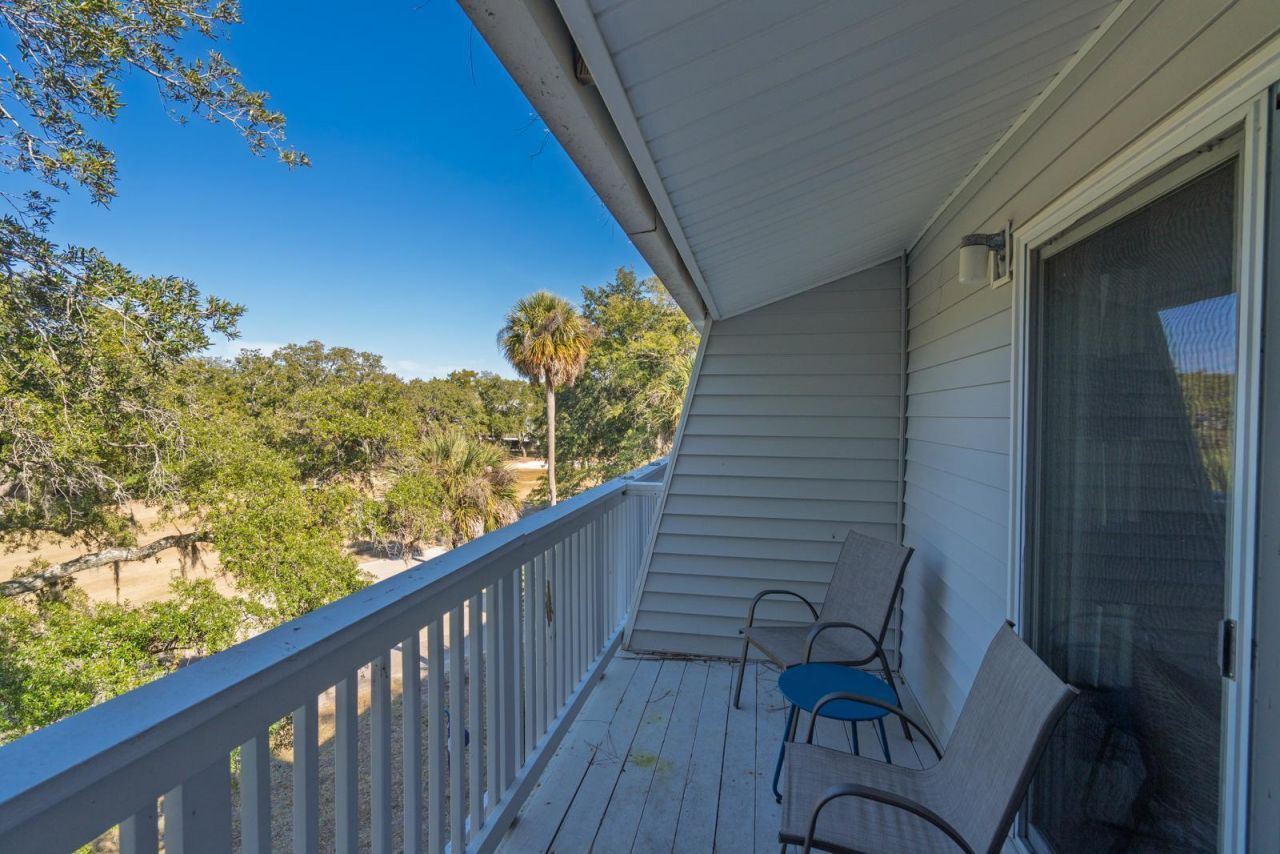 251 Driftwood Lane Photo 13