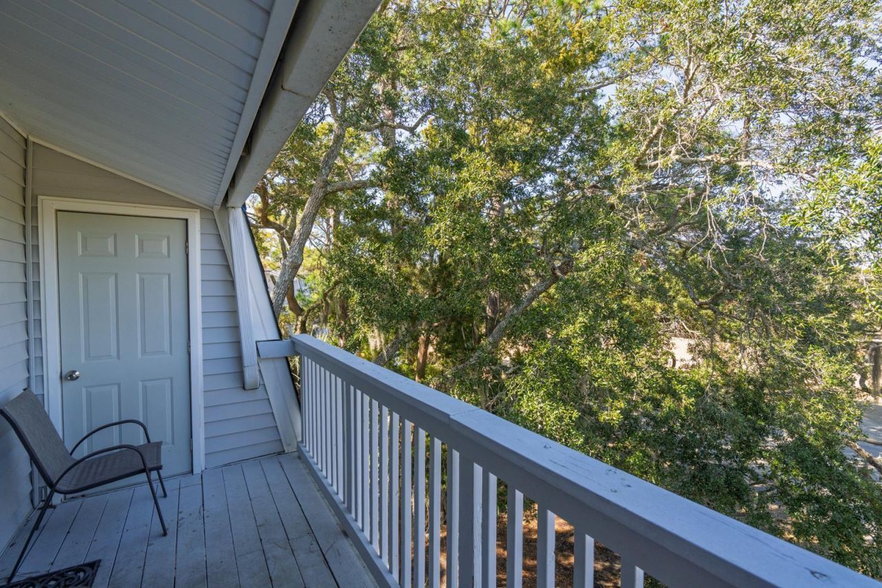 251 Driftwood Lane Photo 14