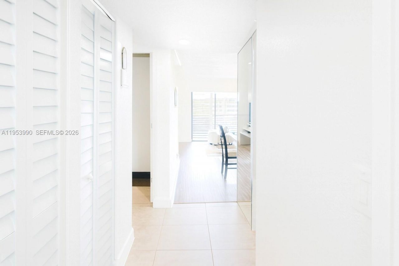 10405 Sunrise Lakes Blvd, Unit 311, Sunrise, FL 33322 Photo