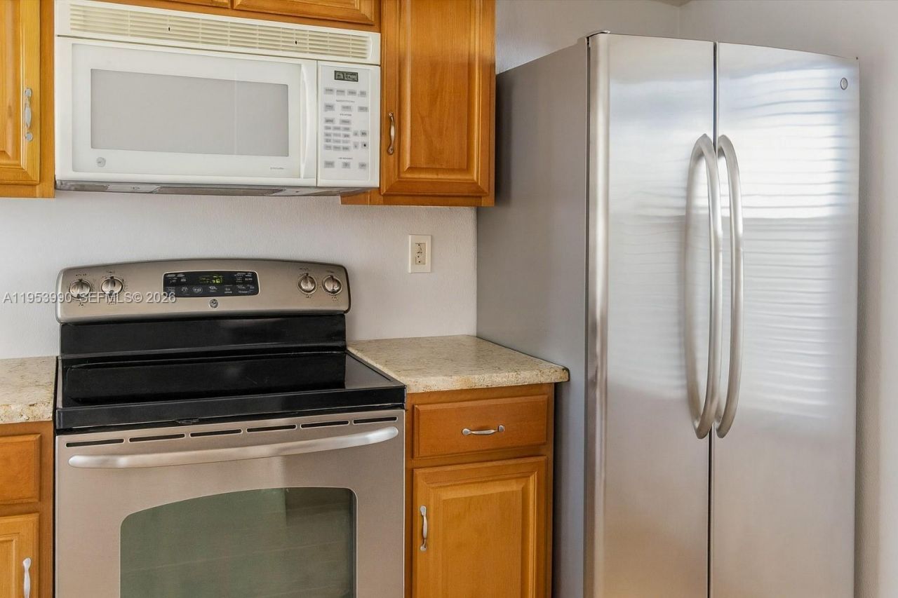 10405 Sunrise Lakes Blvd, Unit 311, Sunrise, FL 33322 Photo