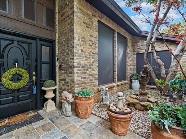 2000 Shadow Ridge Drive, Arlington, TX 76006