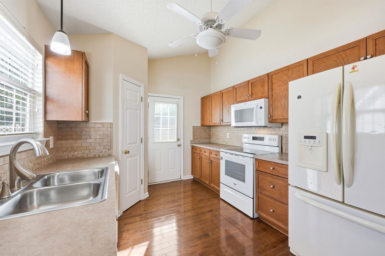 1193 Jumper Trail Circle Photo 8