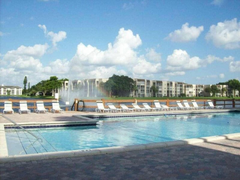 1721 Whitehall Dr, Unit 102, Davie, FL 33324 Photo