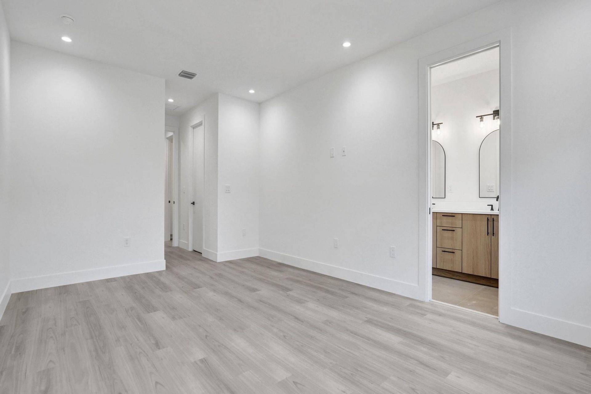 602 SW 7th Avenue, Fort Lauderdale, FL 33315 Photo