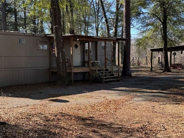 664 Sycamore Road, Boligee, AL 35443