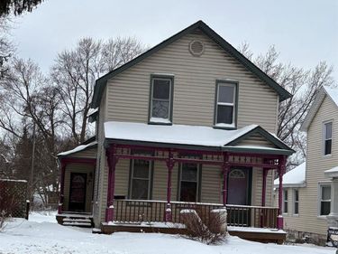 919 10th Street, Port Huron, MI 48060