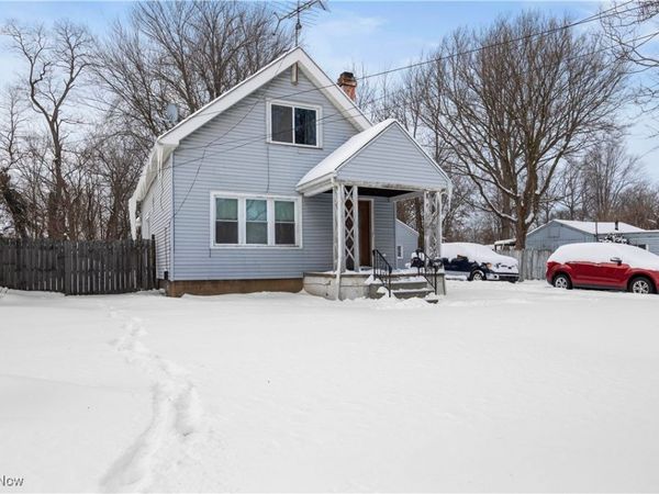 376 Taylor Street, Amherst, OH 44001