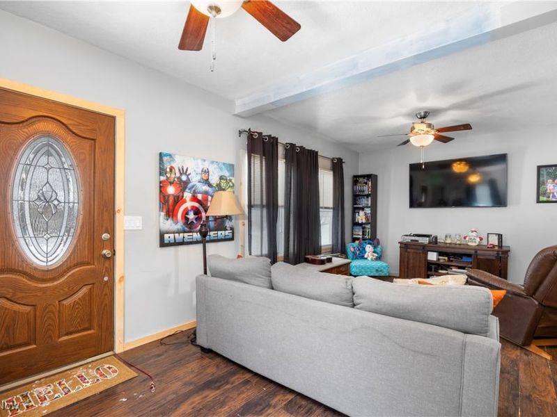 376 Taylor Street, Amherst, OH 44001 Photo 3