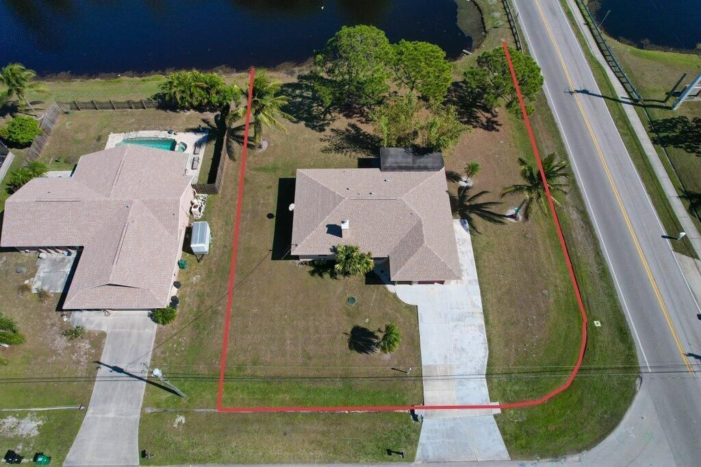 2097 SE Mantua Street, Port Saint Lucie, FL 34952 Photo