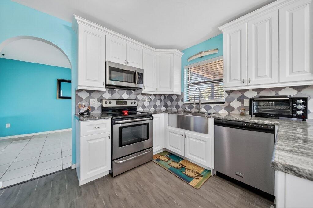 2097 SE Mantua Street, Port Saint Lucie, FL 34952 Photo