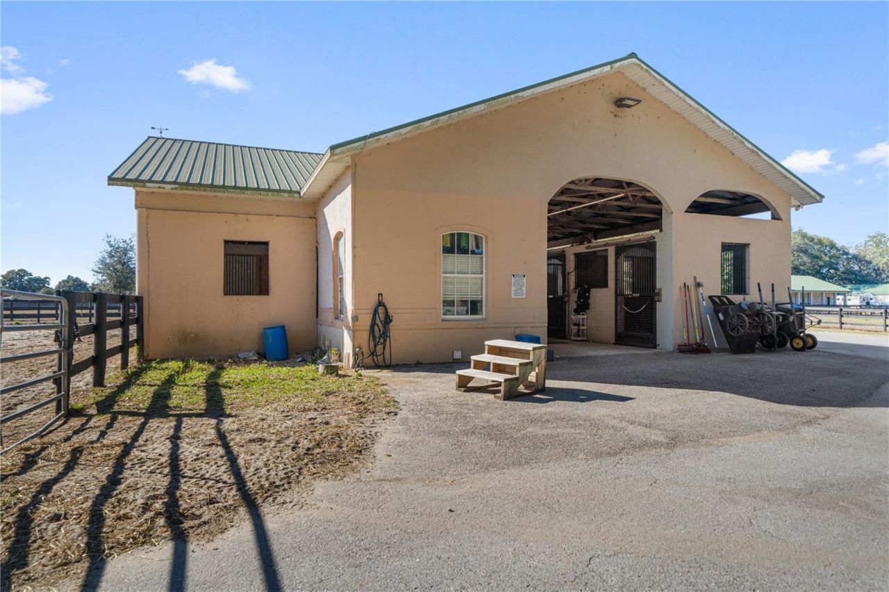 15995 NW 10th Circle, Citra, FL 32113 Photo