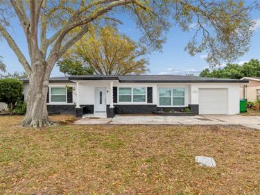 5948 51ST AVENUE N, KENNETH CITY, FL 33709