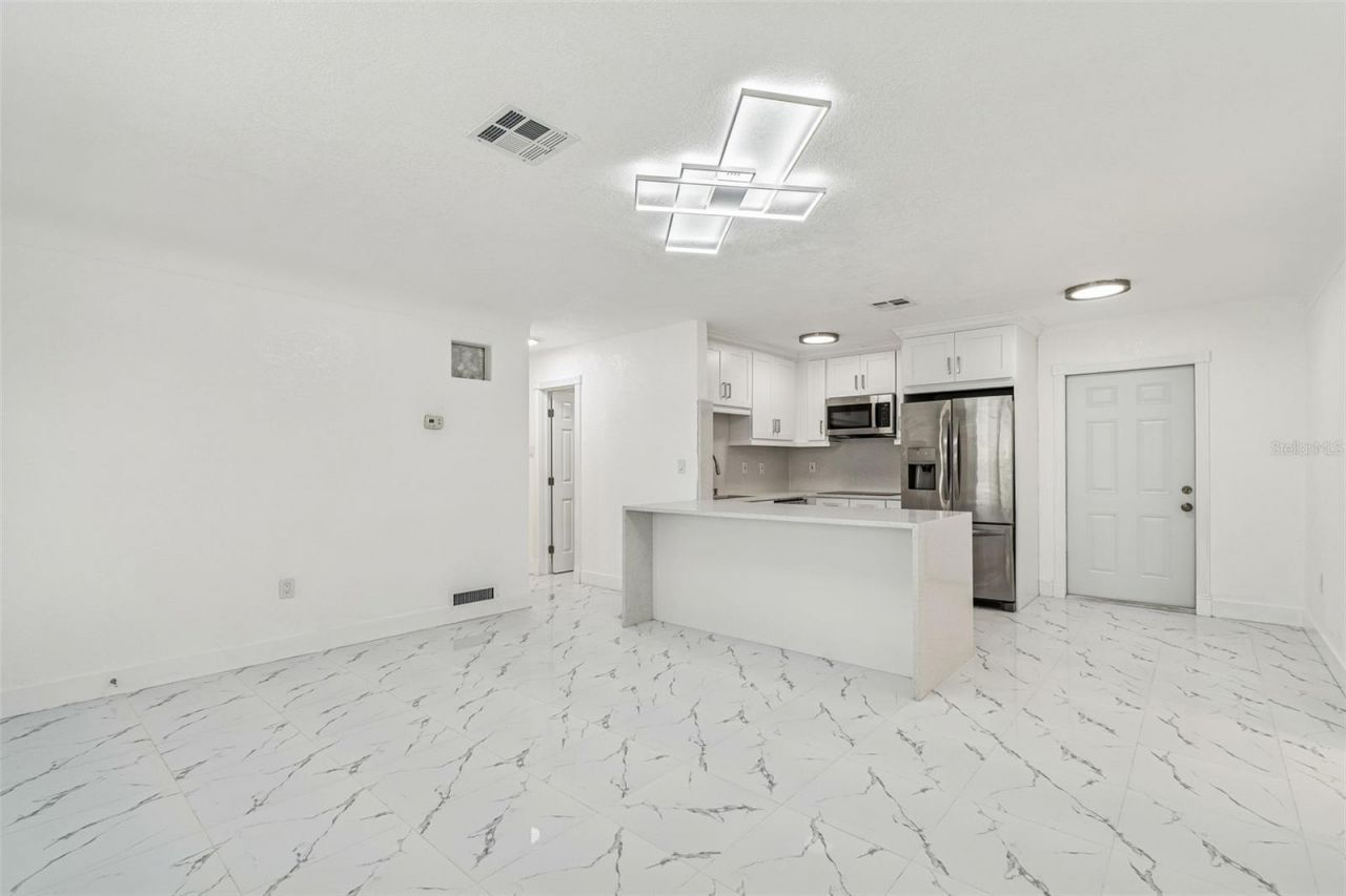 5948 51st Avenue N, Kenneth City, FL 33709 Photo