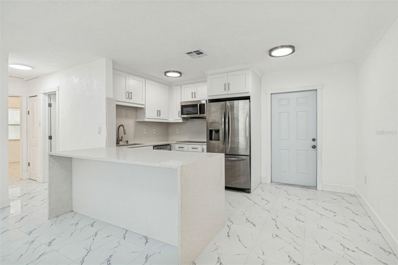 5948 51st Avenue N, Kenneth City, FL 33709 Photo