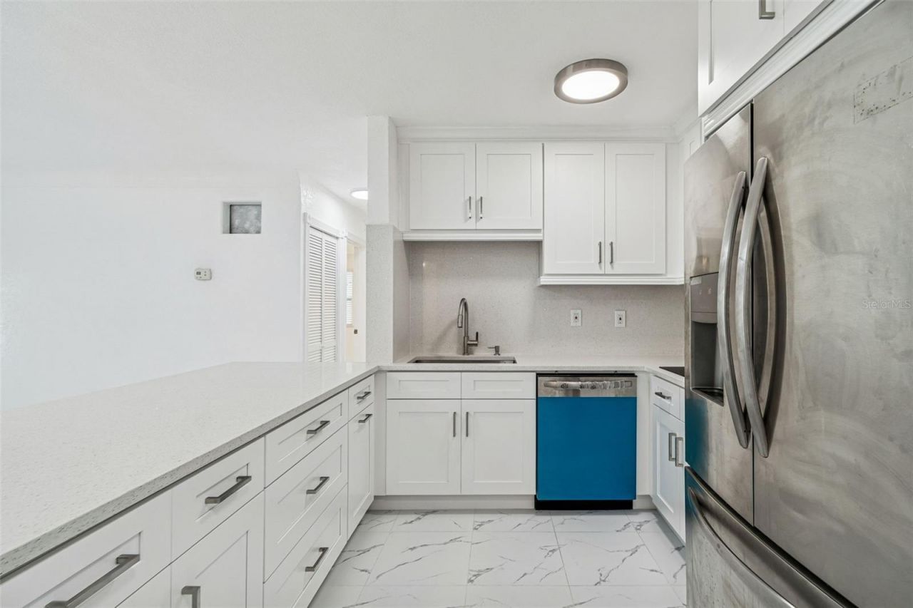 5948 51st Avenue N, Kenneth City, FL 33709 Photo