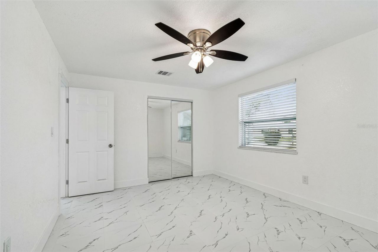 5948 51st Avenue N, Kenneth City, FL 33709 Photo