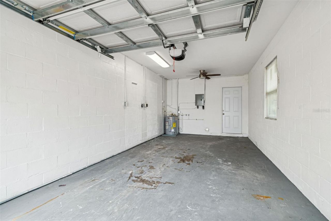 5948 51st Avenue N, Kenneth City, FL 33709 Photo