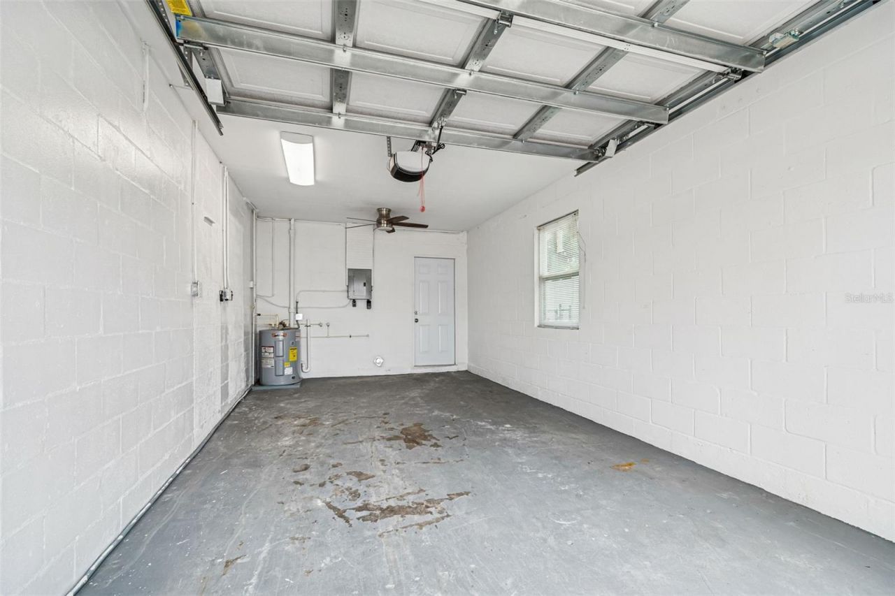 5948 51st Avenue N, Kenneth City, FL 33709 Photo