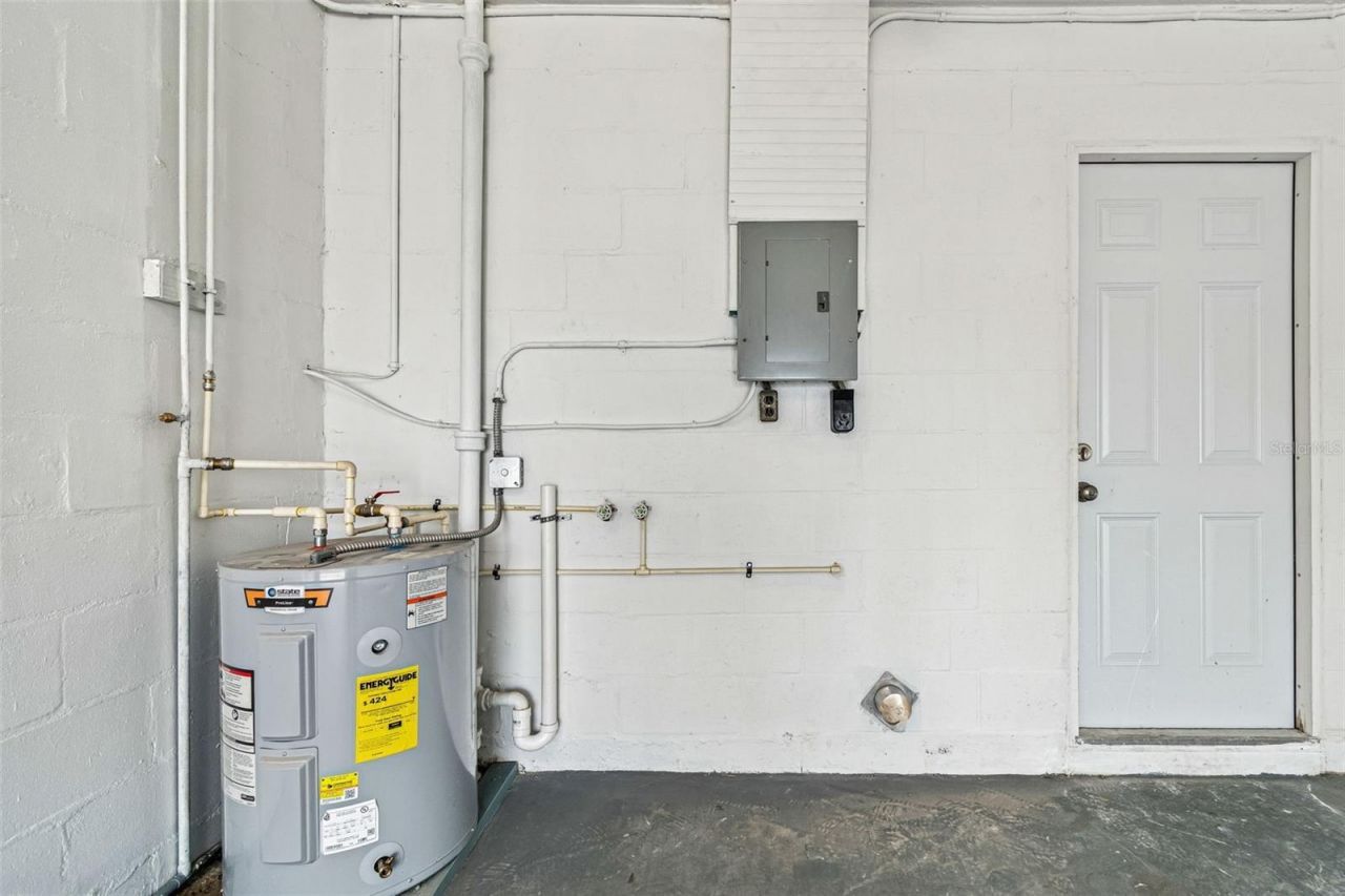 5948 51st Avenue N, Kenneth City, FL 33709 Photo