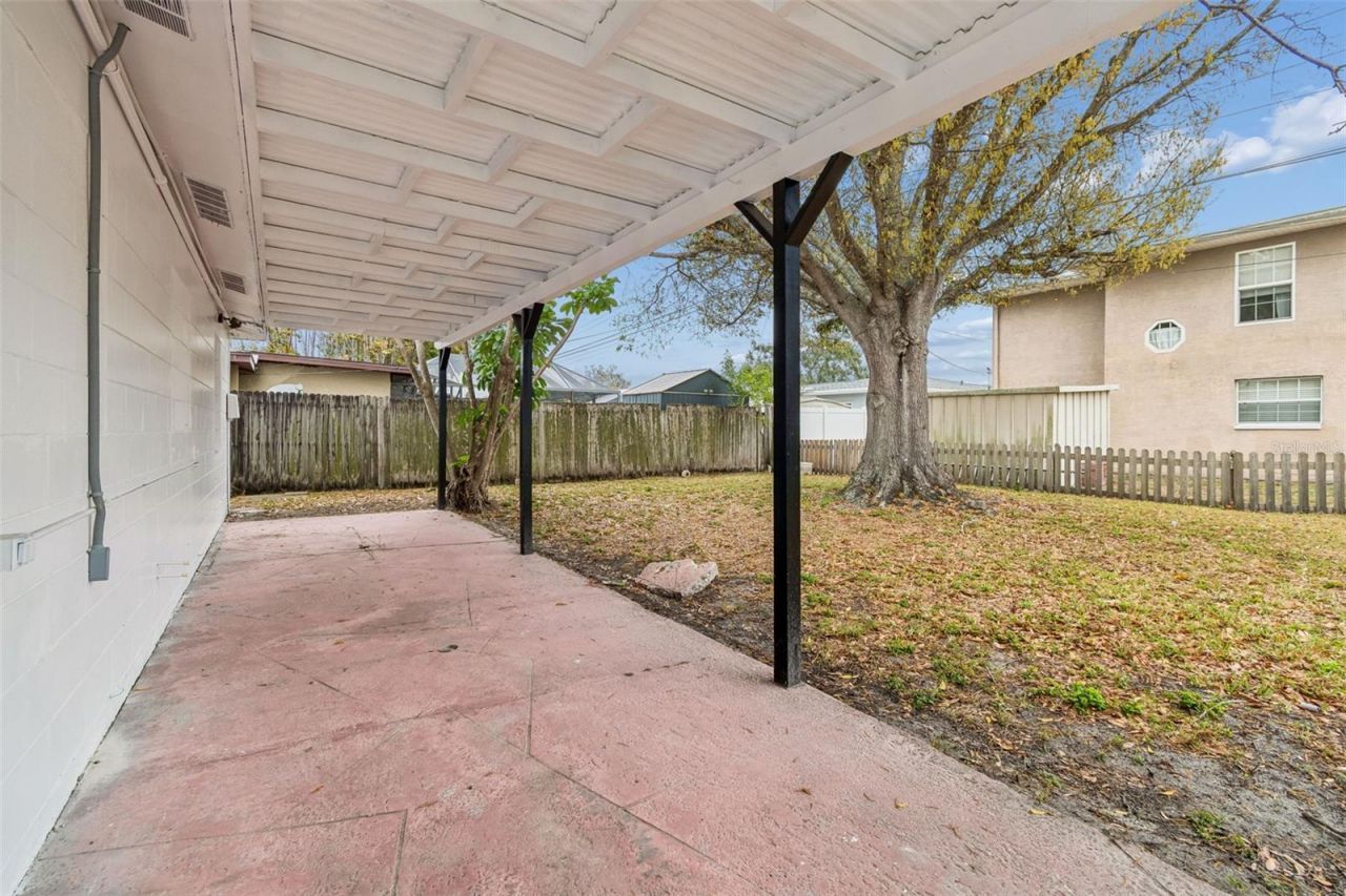 5948 51st Avenue N, Kenneth City, FL 33709 Photo