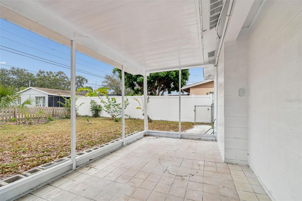 5948 51st Avenue N, Kenneth City, FL 33709 Photo