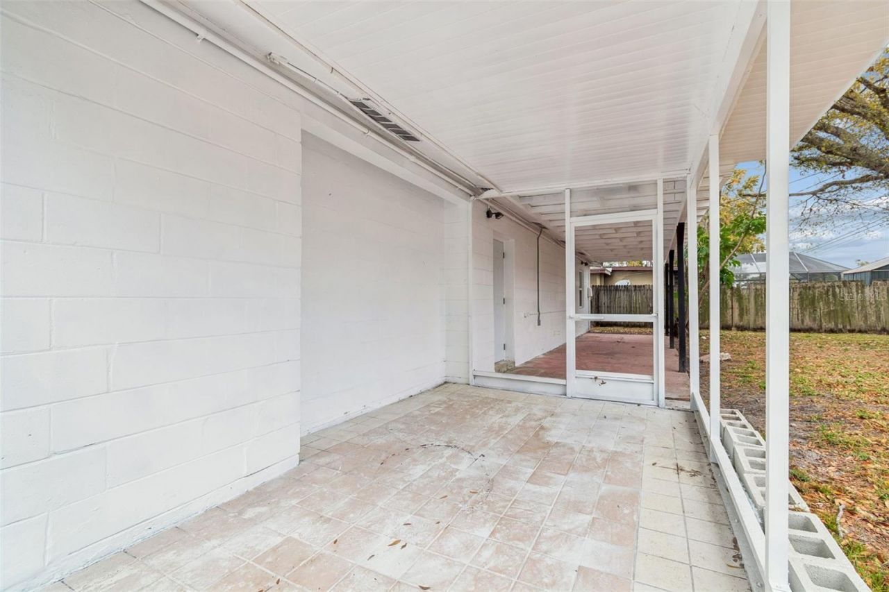 5948 51st Avenue N, Kenneth City, FL 33709 Photo