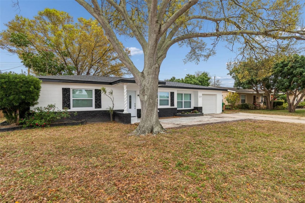 5948 51st Avenue N, Kenneth City, FL 33709 Photo