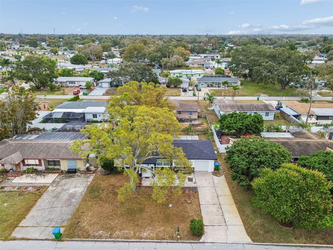 5948 51st Avenue N, Kenneth City, FL 33709 Photo