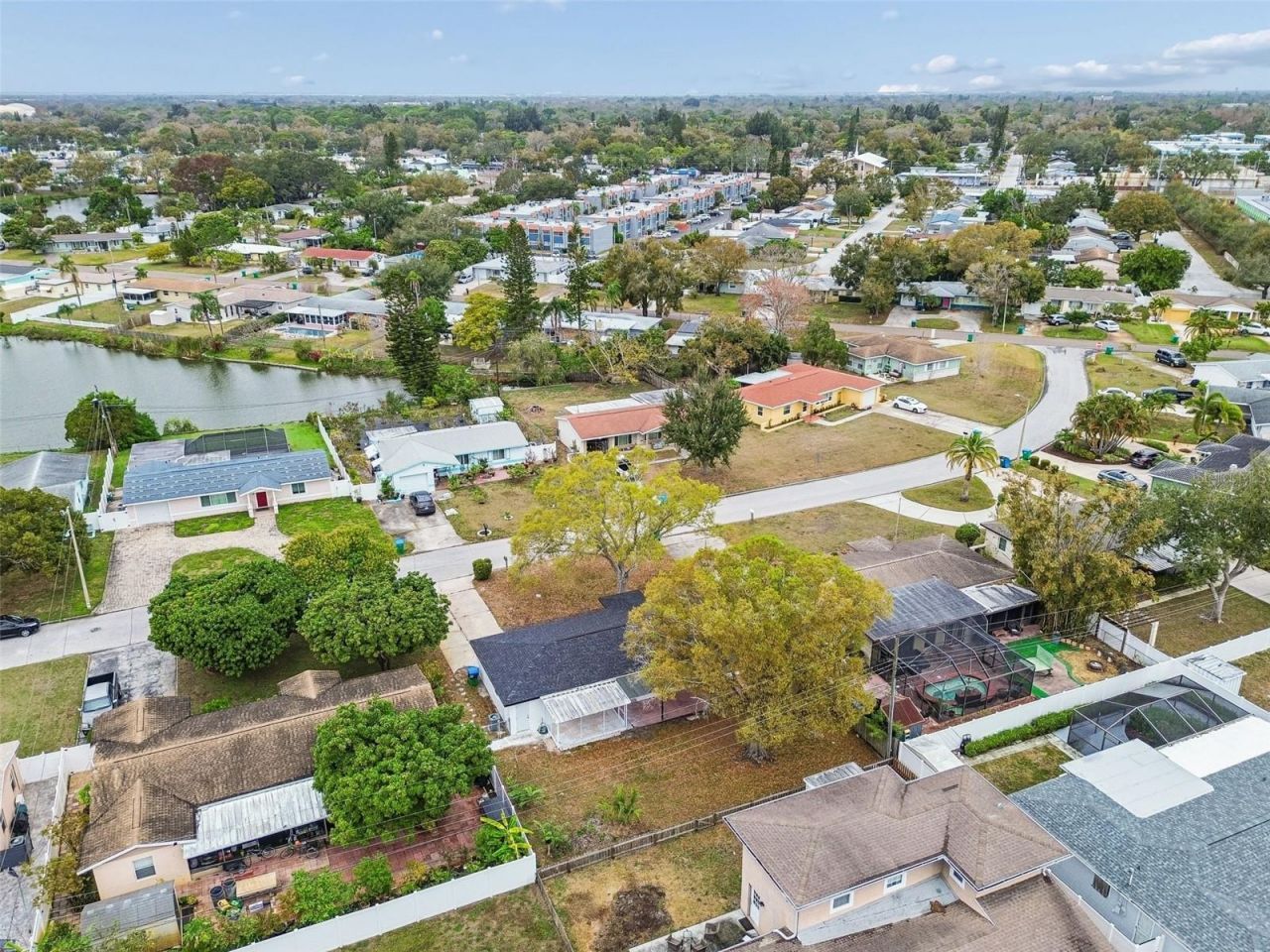 5948 51st Avenue N, Kenneth City, FL 33709 Photo