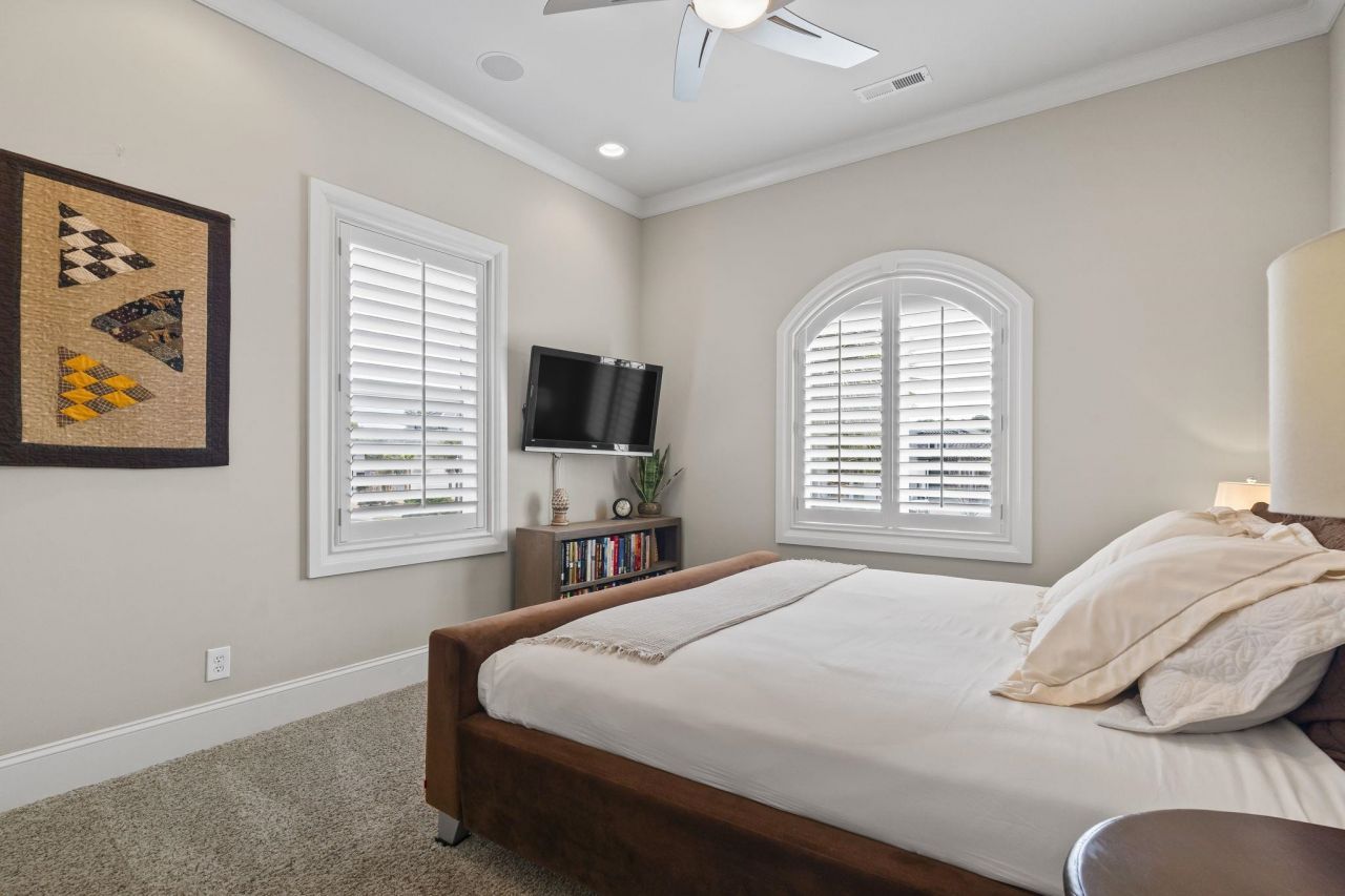 294 Avenue Of The Palms Photo 14