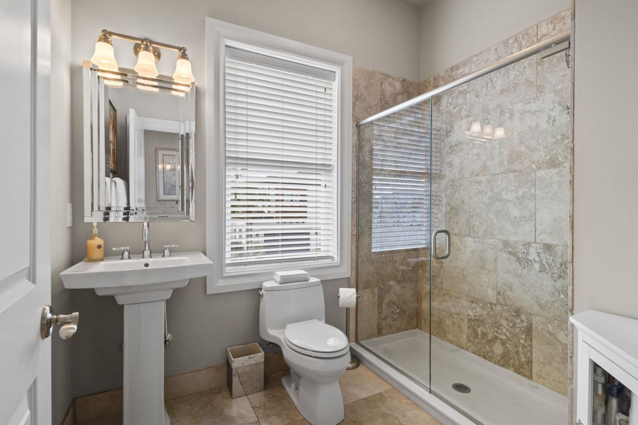 294 Avenue Of The Palms Photo 15