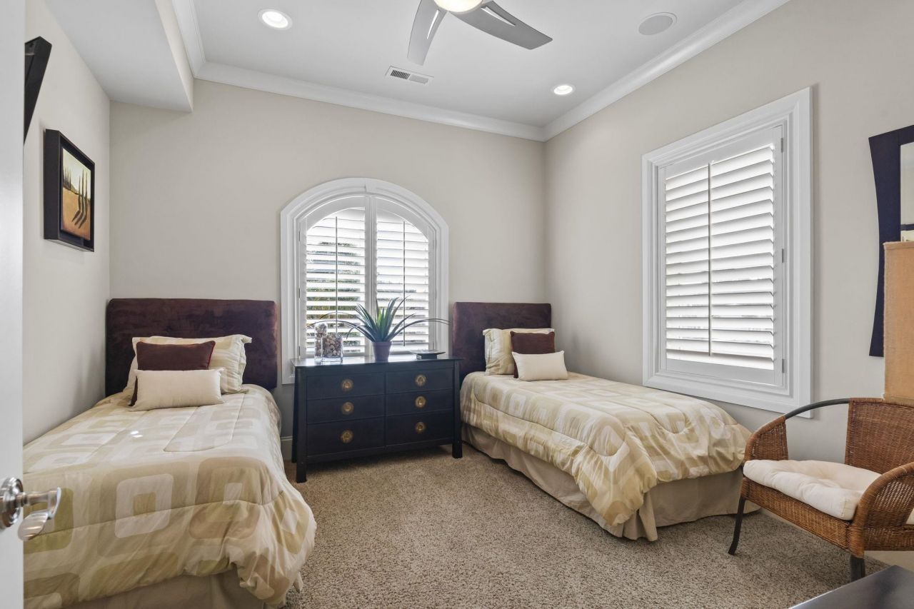 294 Avenue Of The Palms Photo 16