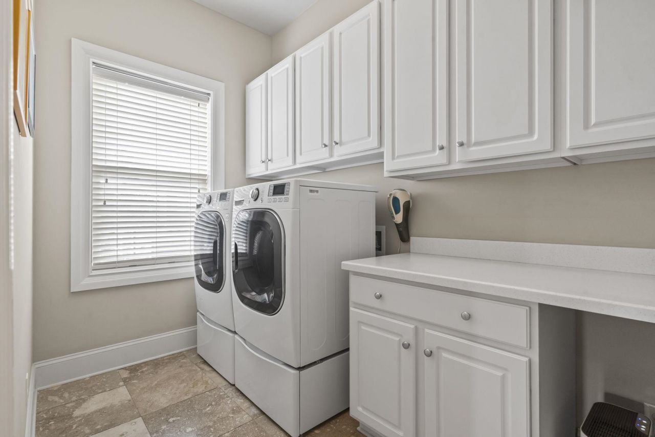 294 Avenue Of The Palms Photo 17