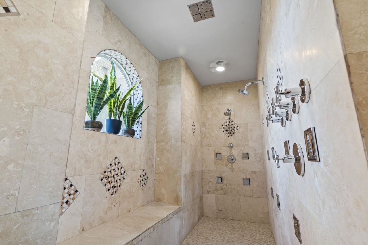 294 Avenue Of The Palms Photo 25