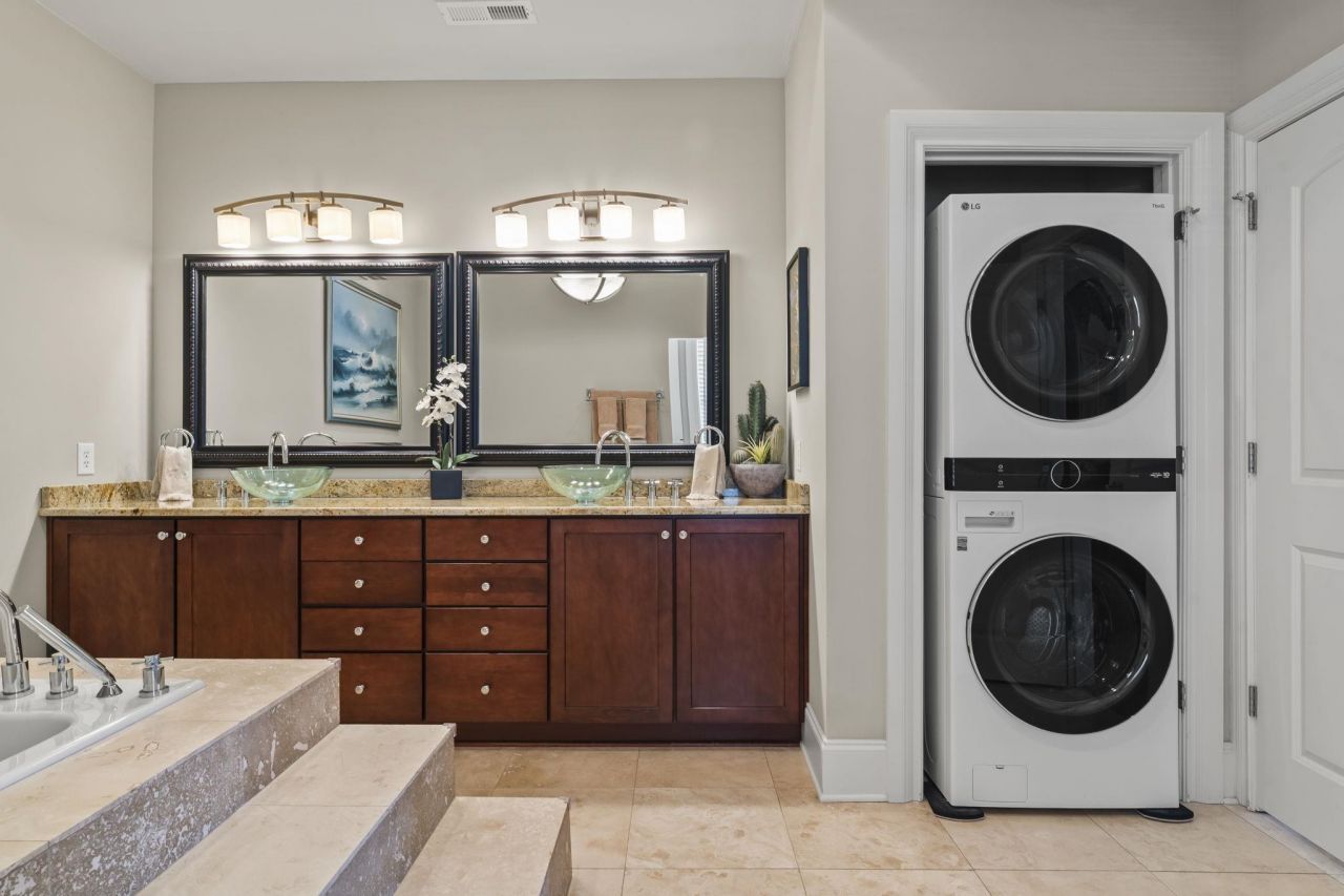 294 Avenue Of The Palms Photo 26