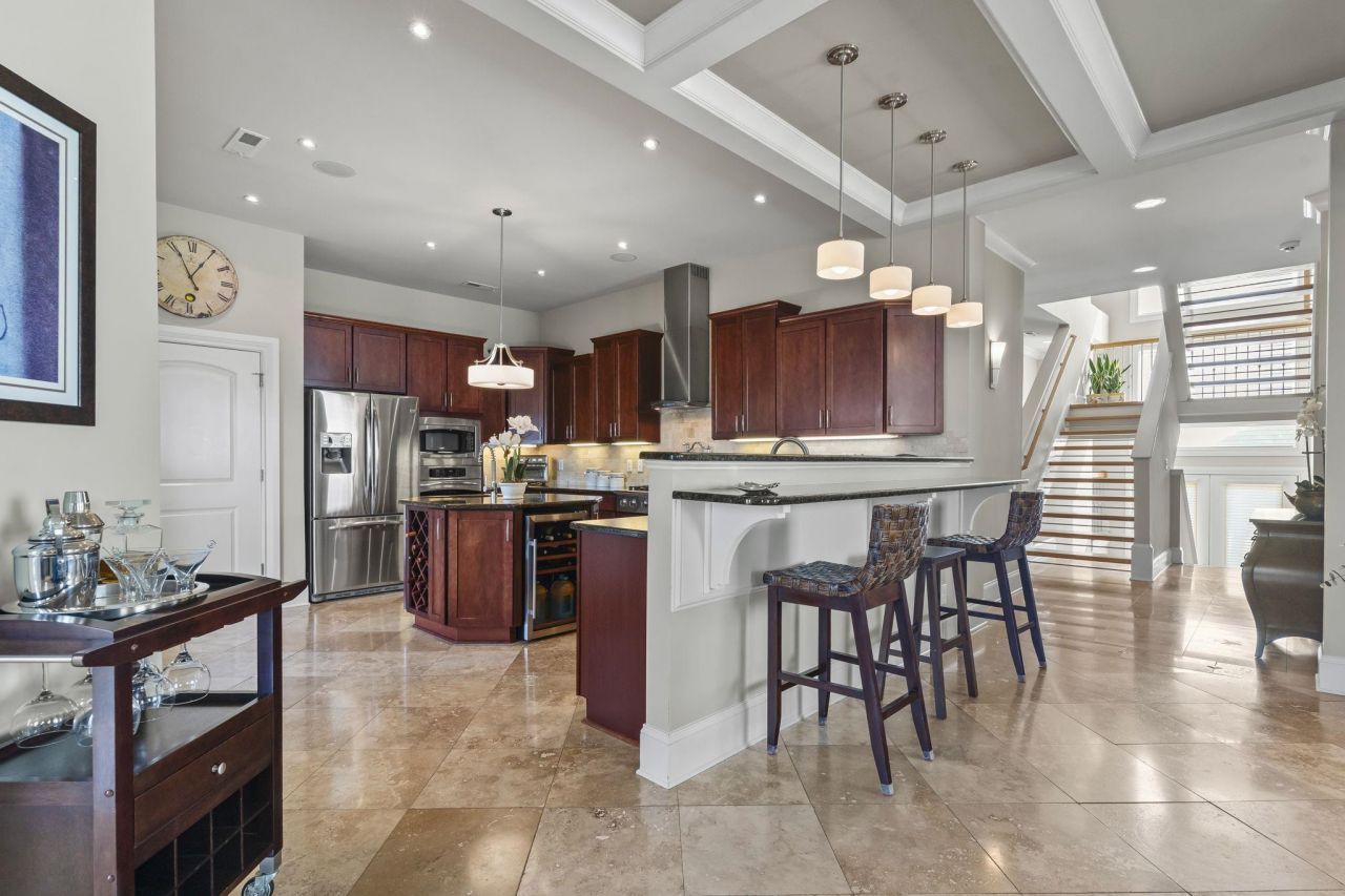 294 Avenue Of The Palms Photo 7