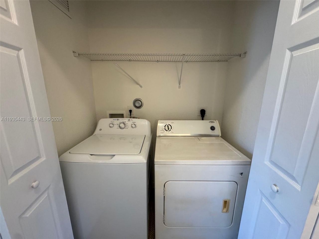 1027 NE 207th St, Unit 1027, Miami, FL 33179 Photo