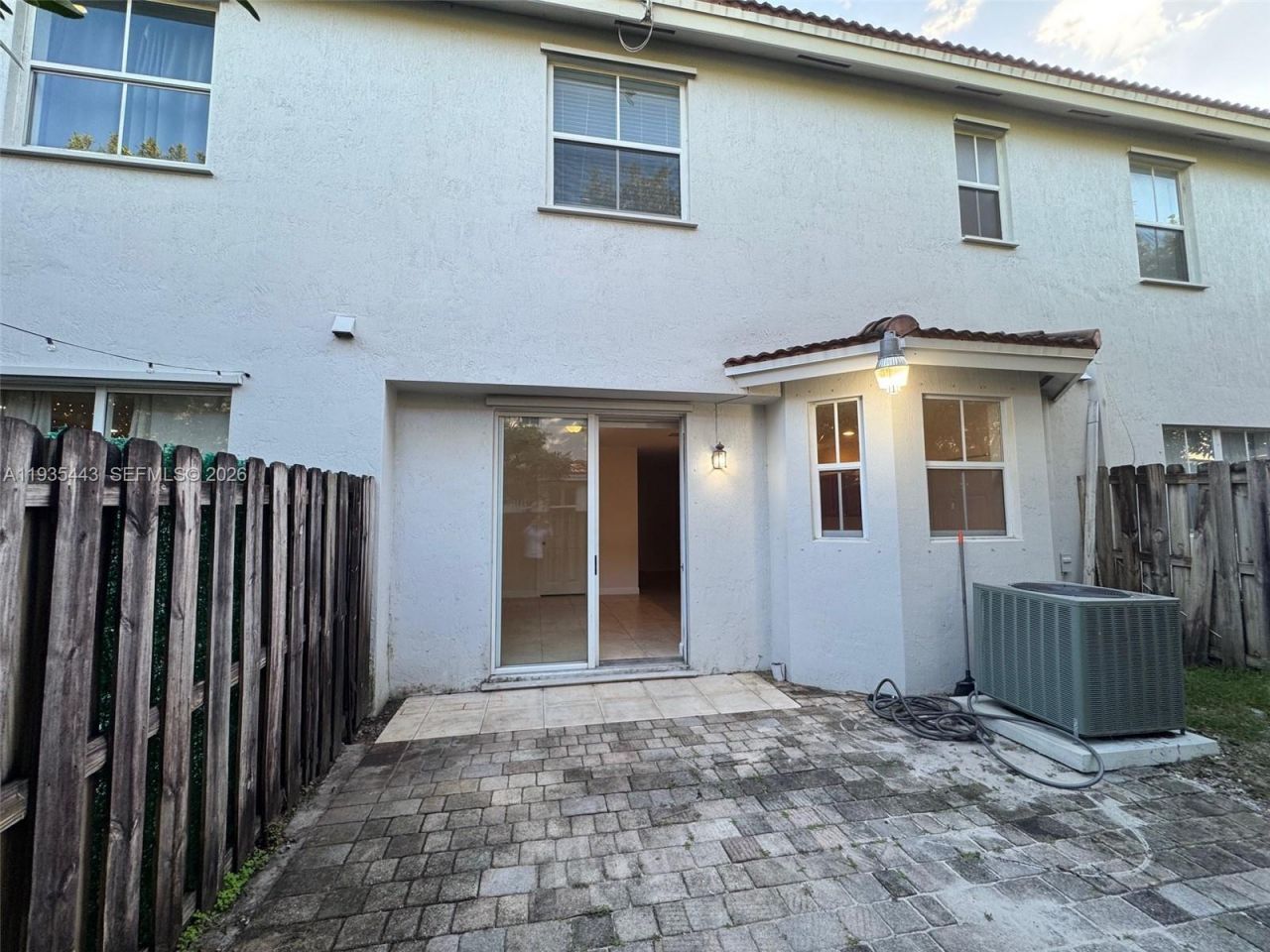 1027 NE 207th St, Unit 1027, Miami, FL 33179 Photo