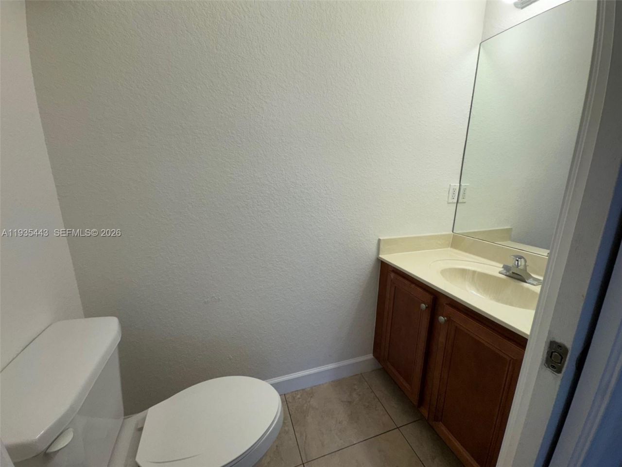 1027 NE 207th St, Unit 1027, Miami, FL 33179 Photo